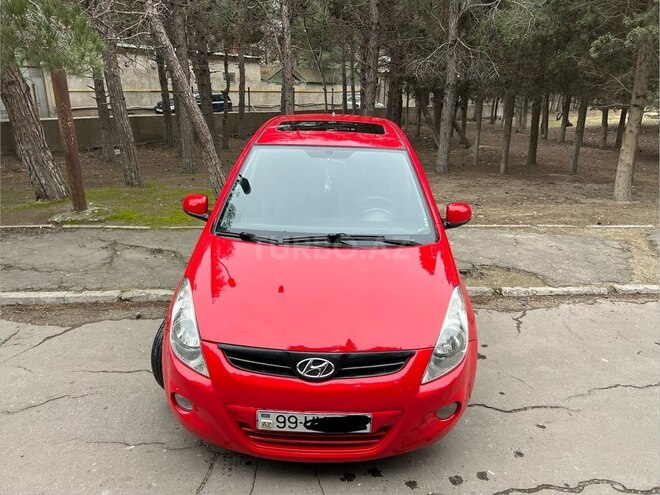 Hyundai i20-11