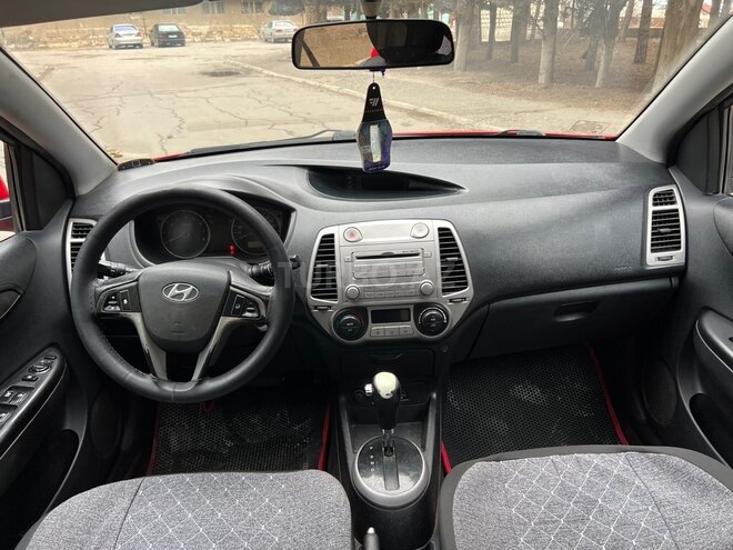 Hyundai i20-20