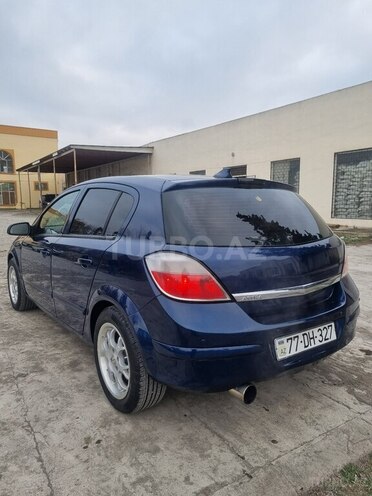 Opel Astra 2005, 300,067 km - 1.4 l - Ucar