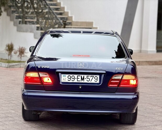 Mercedes E 220 2000, 391,077 km - 2.2 l - Sumqayıt