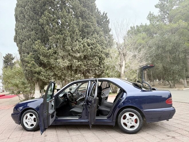 Mercedes E 220 2000, 391,077 km - 2.2 l - Sumqayıt