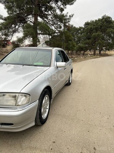 Mercedes C 220 1995, 460,615 km - 2.2 l - Ağcabədi