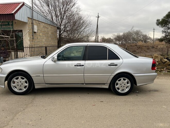 Mercedes C 220 1995, 460,615 km - 2.2 l - Ağcabədi