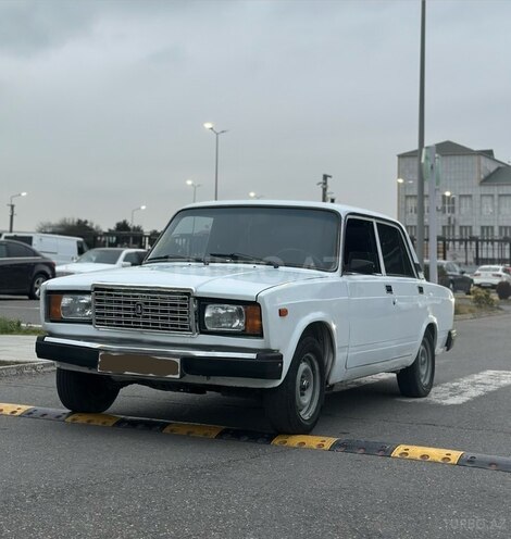 LADA (VAZ) 2107-1