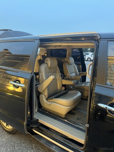 Kia Carnival-5