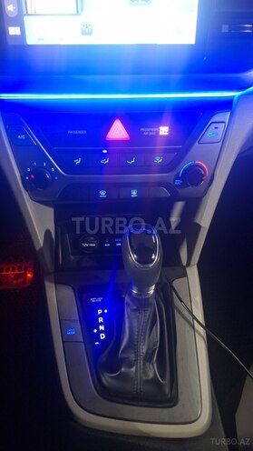 Hyundai Elantra 2016, 145,485 km - 2.0 l - Bakı