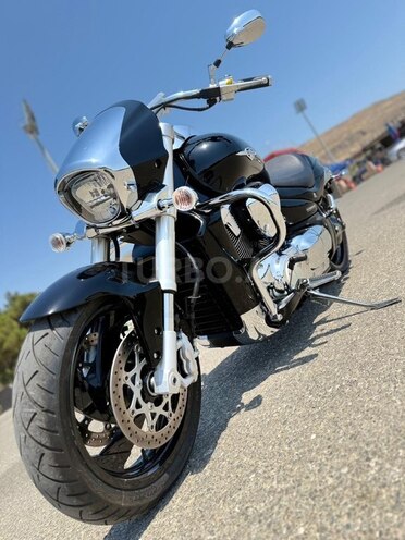 Suzuki Intruder M1800R-5