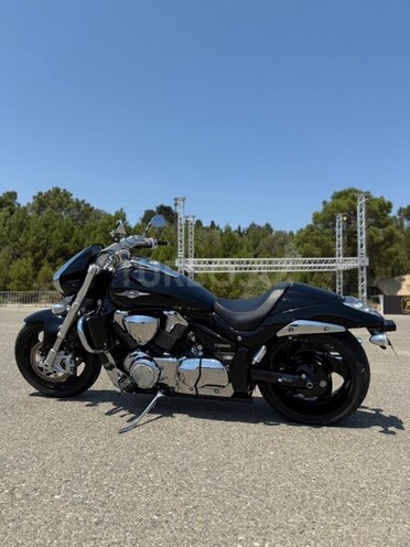 Suzuki Intruder M1800R-13