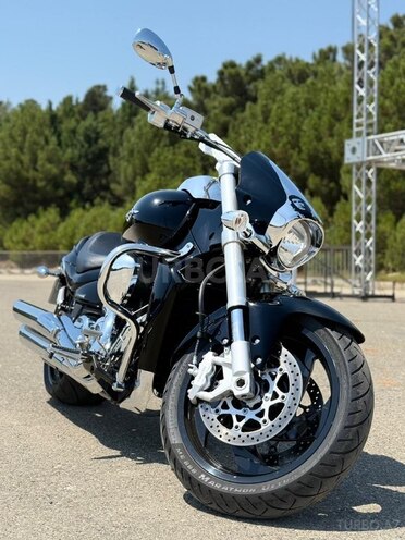 Suzuki Intruder M1800R-19