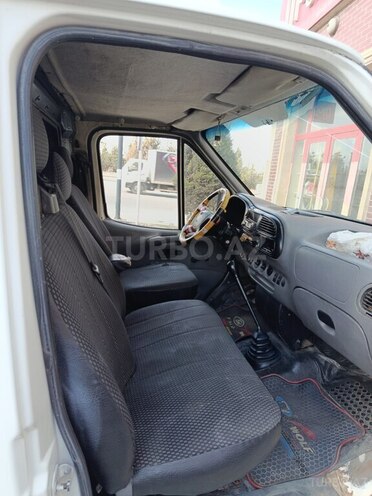 Ford Transit-2