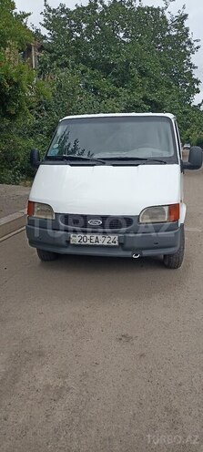 Ford Transit-8