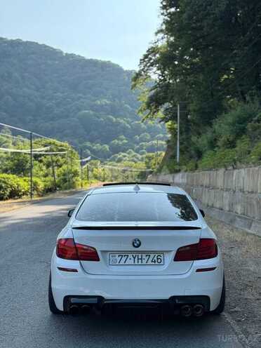 BMW 528 2013, 300,000 km - 2.0 l - Bakı