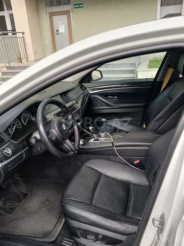 BMW 528 2013, 300,000 km - 2.0 l - Bakı