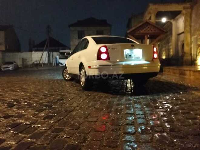 Volkswagen Passat 2003, 345,000 km - 1.8 л - Bakı