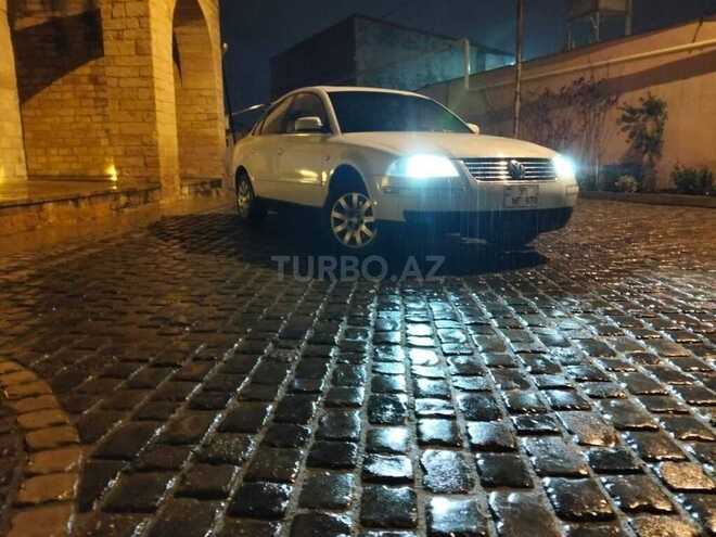 Volkswagen Passat 2003, 345,000 km - 1.8 л - Bakı