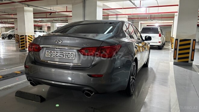 Infiniti Q50-2