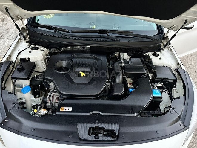 Hyundai Sonata-9