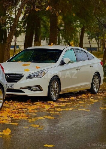 Hyundai Sonata-2