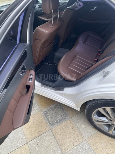 Mercedes E 250 2015, 199,566 km - 2.1 л - Bakı