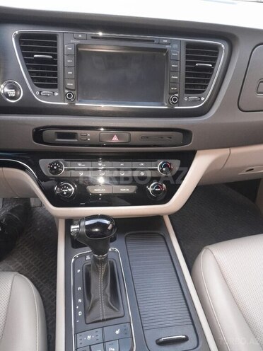 Kia Carnival 2016, 200,000 km - 2.2 l - Bakı