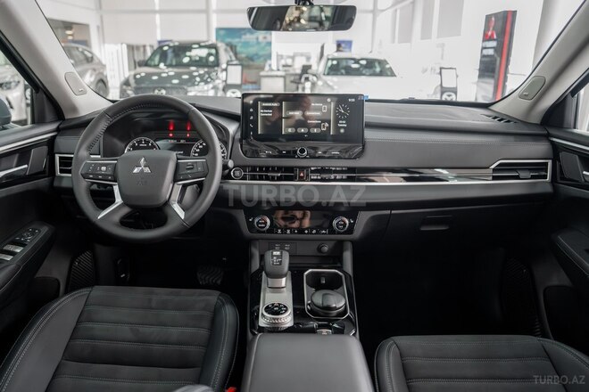Mitsubishi Outlander 2026, 0 km - 2.5 l - Bakı