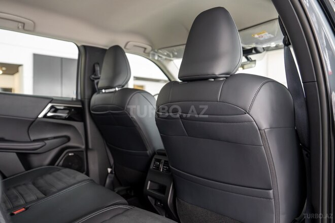 Mitsubishi Outlander 2026, 0 km - 2.5 l - Bakı