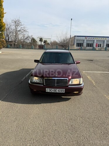 Mercedes C 180 1998, 352,680 km - 1.8 l - Qazax
