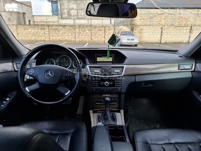 Mercedes E 220 2010, 358,000 km - 2.1 l - Bakı