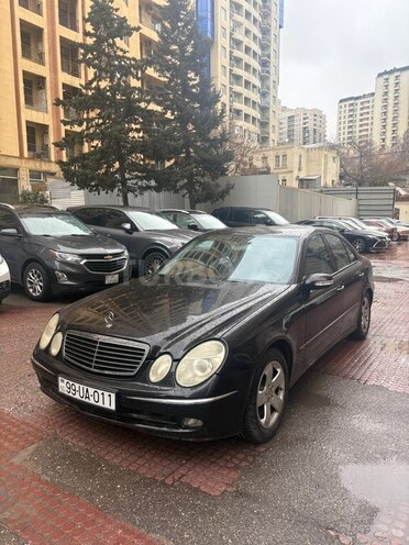 Mercedes E 320 2004, 259,000 km - 3.2 l - Bakı