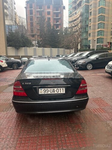Mercedes E 320 2004, 259,000 km - 3.2 l - Bakı