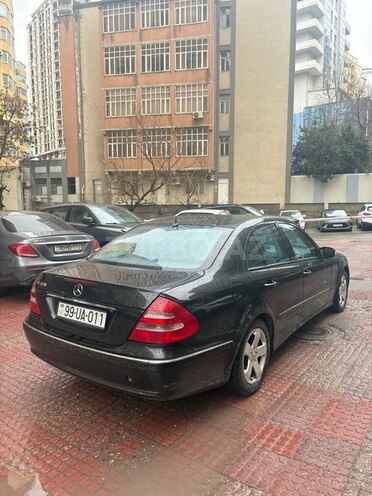 Mercedes E 320 2004, 259,000 km - 3.2 l - Bakı