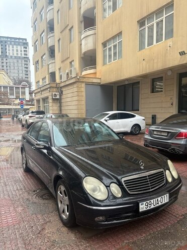 Mercedes E 320 2004, 259,000 km - 3.2 l - Bakı