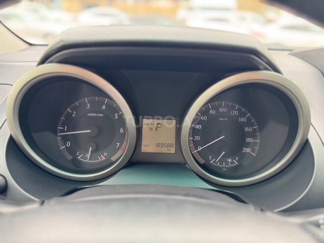 Toyota Land Cruiser Prado-18