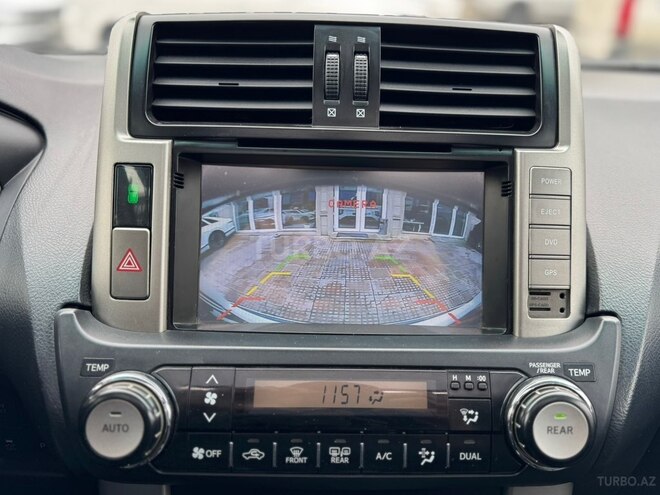 Toyota Land Cruiser Prado-16
