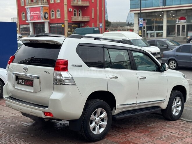Toyota Land Cruiser Prado-6