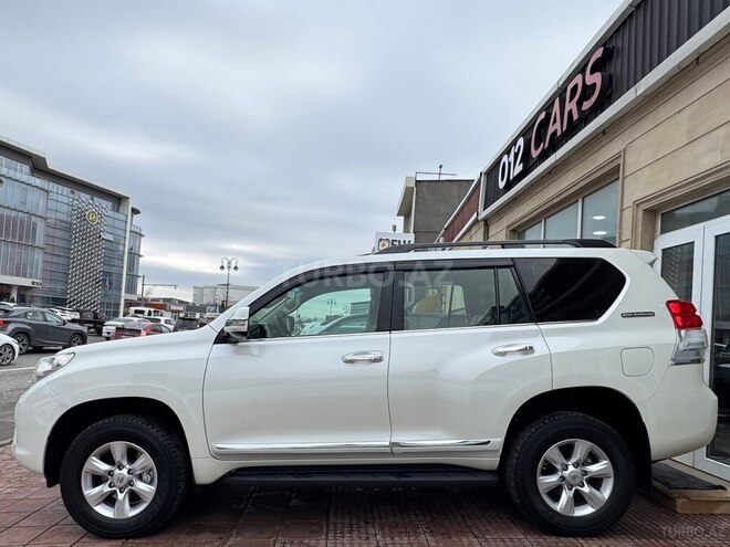 Toyota Land Cruiser Prado-3