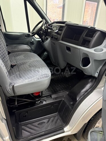 Ford Transit 2007, 250,000 km - 2.4 л - Xudat
