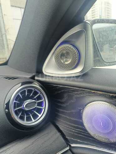 Mercedes E 300 4MATIC-2