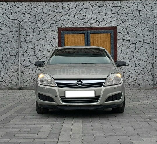 Opel Astra 2007, 390,000 km - 1.3 l - Saatlı