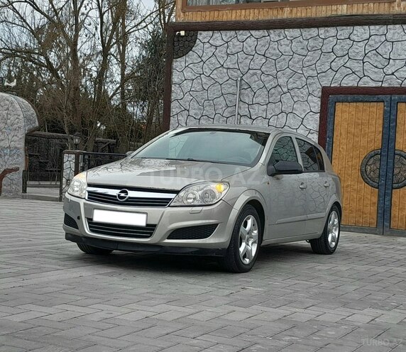 Opel Astra 2007, 390,000 km - 1.3 l - Saatlı