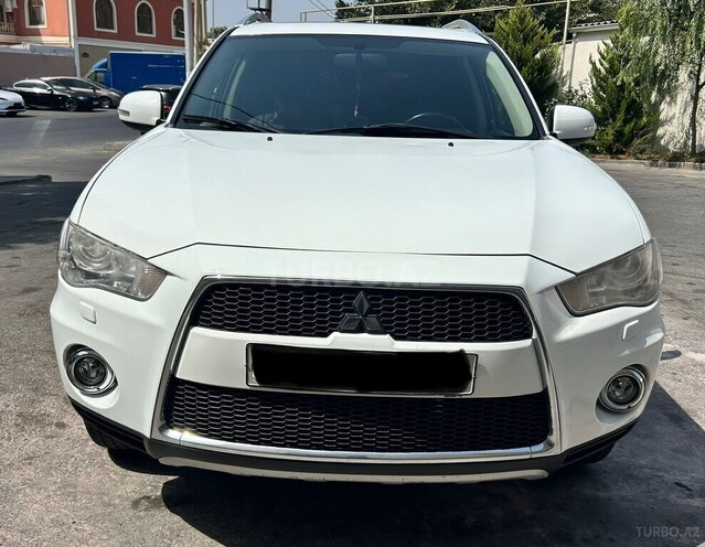 Mitsubishi Outlander-7