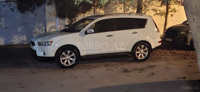 Mitsubishi Outlander-11