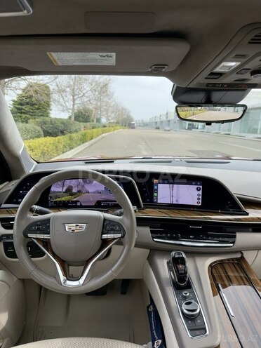 Cadillac Escalade-13