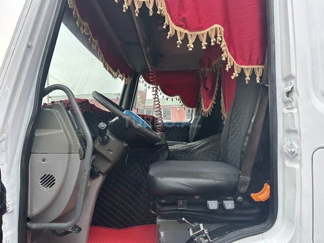 HOWO Sinotruk-11