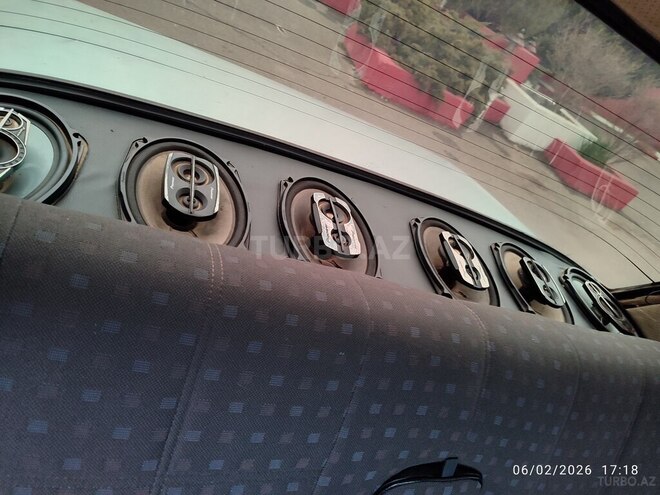 LADA (VAZ) 2107 2003, 25,000 km - 1.6 l - Şirvan