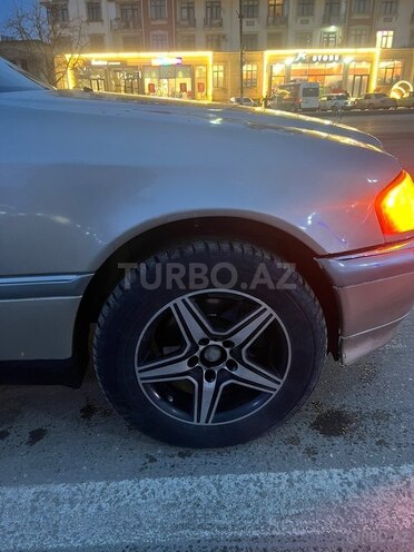 Mercedes C 220 1996, 455,000 km - 2.2 л - Quba