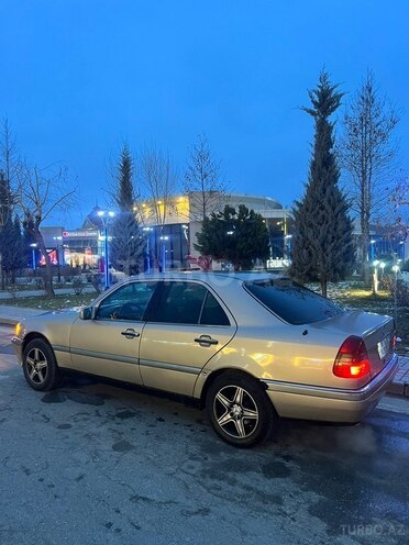 Mercedes C 220 1996, 455,000 km - 2.2 л - Quba