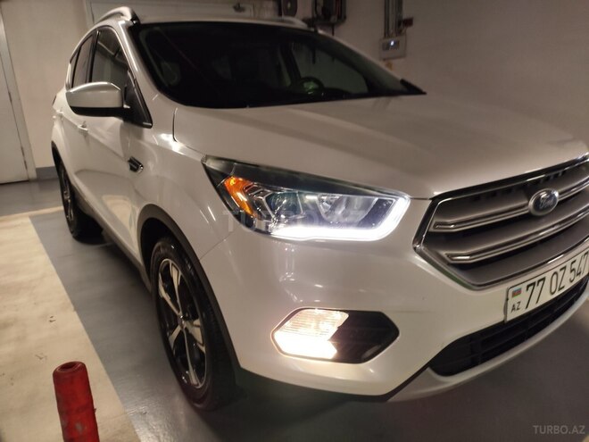 Ford Escape 2019, 240,000 km - 1.5 l - Bakı