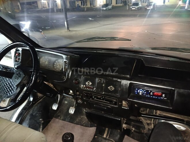 GAZ 32212 2000, 250,000 km - 2.4 л - Goranboy