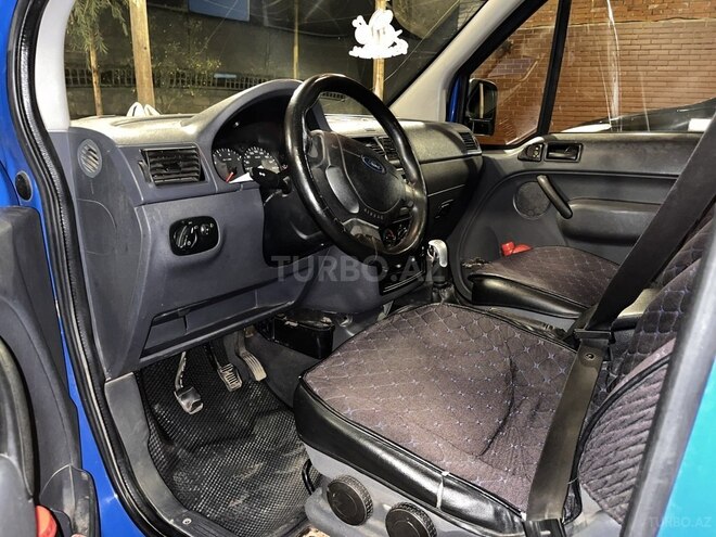 Ford Tourneo Connect-5